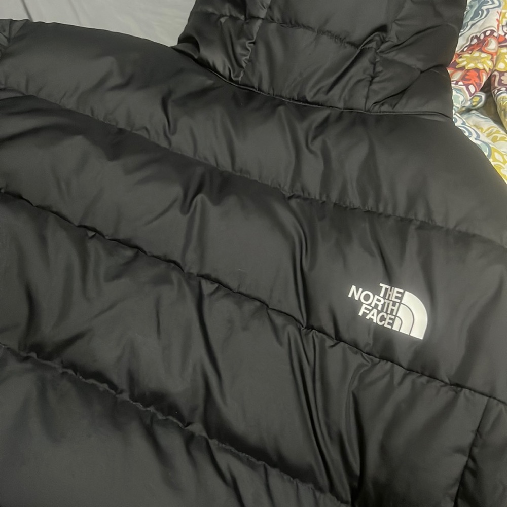 black north face puffer